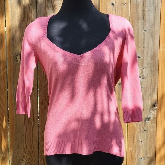* Pink Tartan 3/4 sleeve sweater - Picture 1 of 3